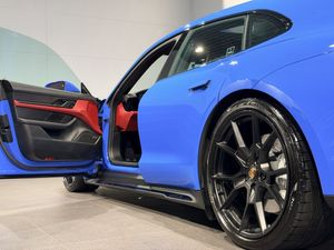 Porsche Taycan bild 16