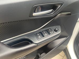 Toyota C-HR bild 9