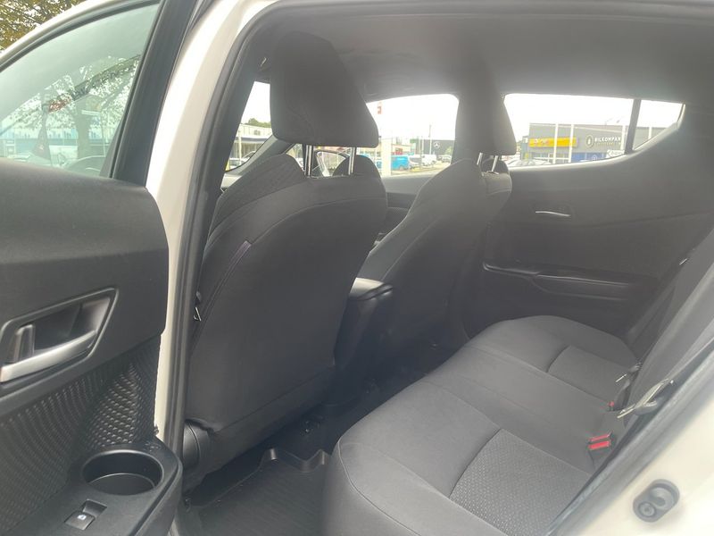 Toyota C-HR bild 15