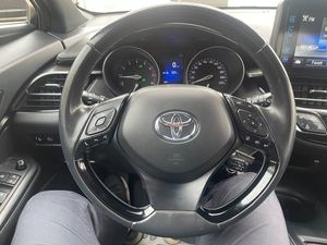 Toyota C-HR bild 12