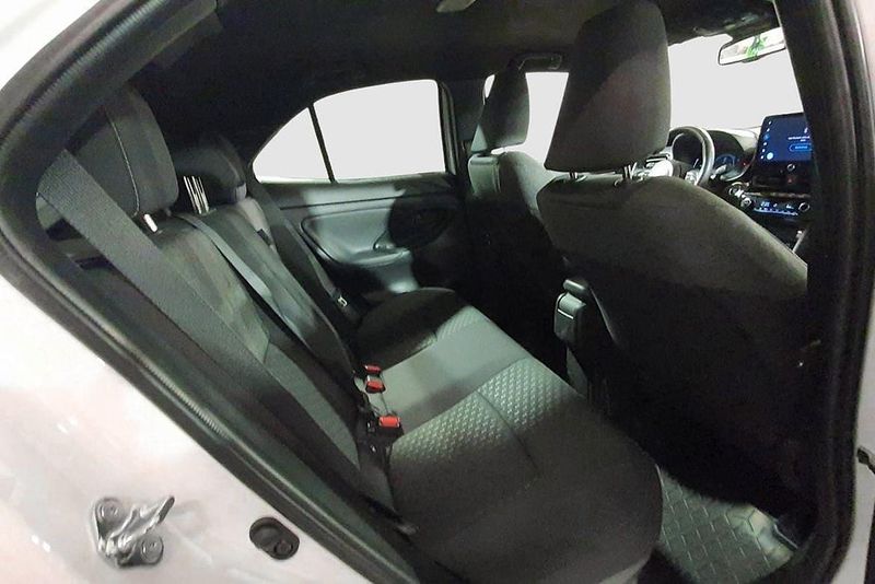 Toyota Yaris Cross bild 17