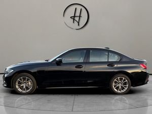 BMW 330 bild 8