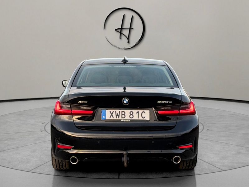 BMW 330 bild 4