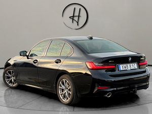 BMW 330 bild 6