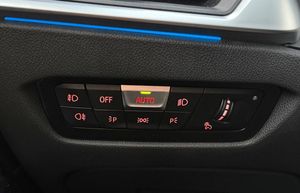 BMW 330 bild 35