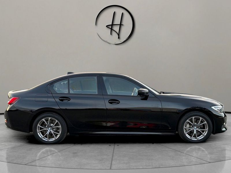 BMW 330 bild 7