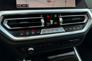 BMW 330 bild 13