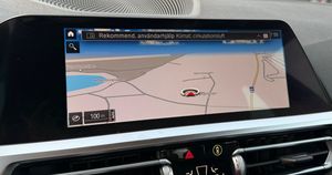 BMW 330 bild 18