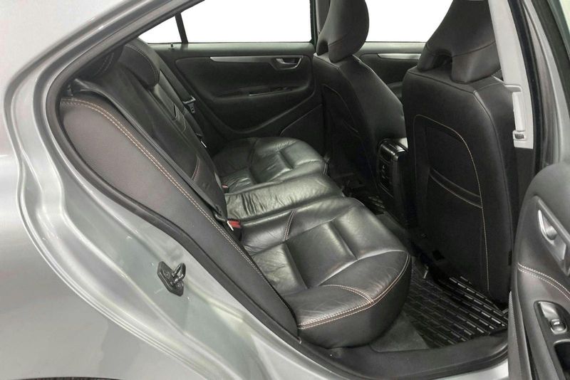 Volvo S60 bild 8