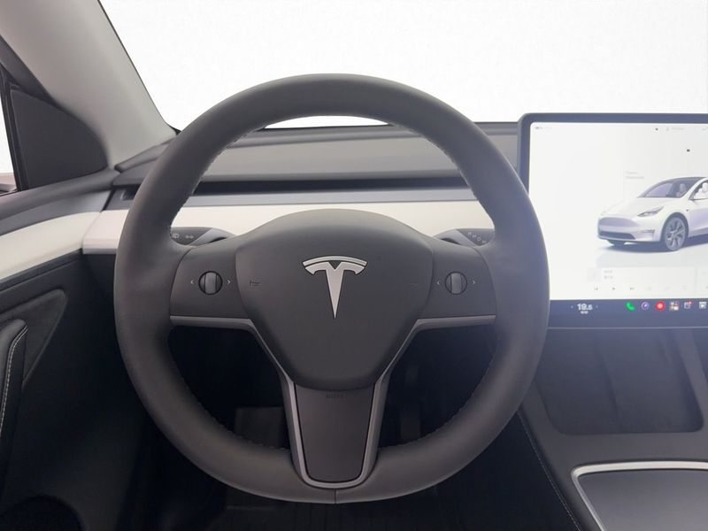 Tesla Model Y bild 16
