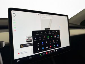 Tesla Model Y bild 24