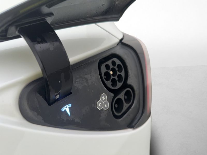 Tesla Model Y bild 29