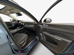 Lynk & Co 01 bild 17
