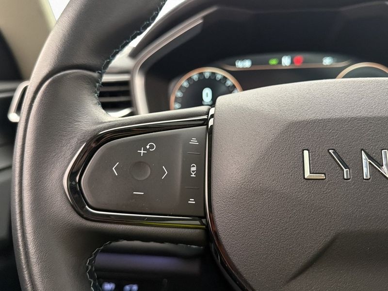 Lynk & Co 01 bild 21
