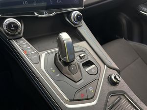Lynk & Co 01 bild 28