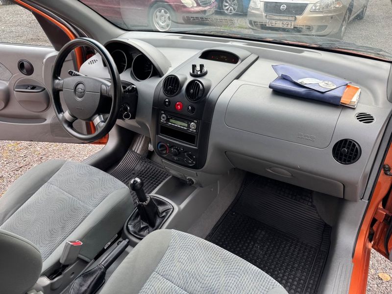 Chevrolet KALOS bild 17