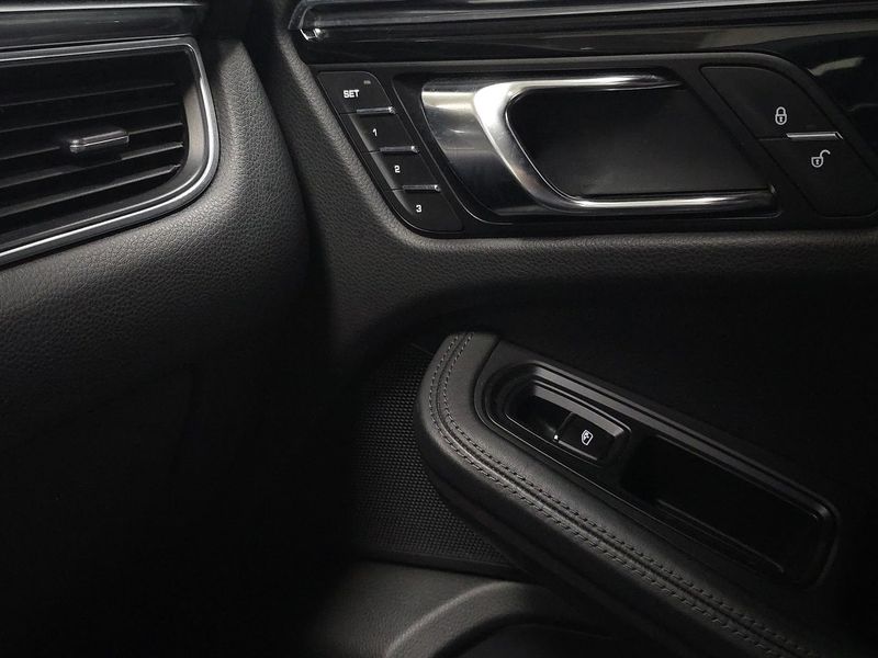Porsche Macan bild 23