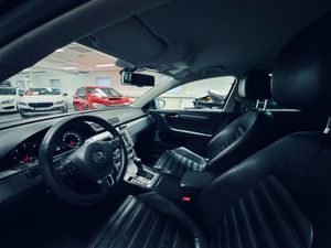 Volkswagen Passat bild 10