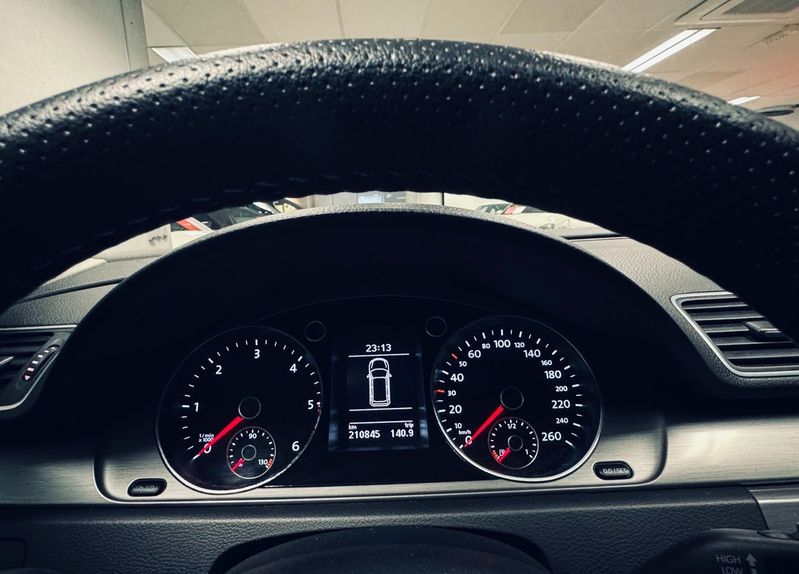Volkswagen Passat bild 13