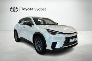 Lexus LBX bild 18