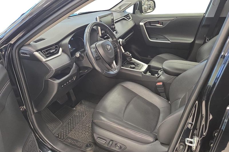 Toyota RAV4 bild 8
