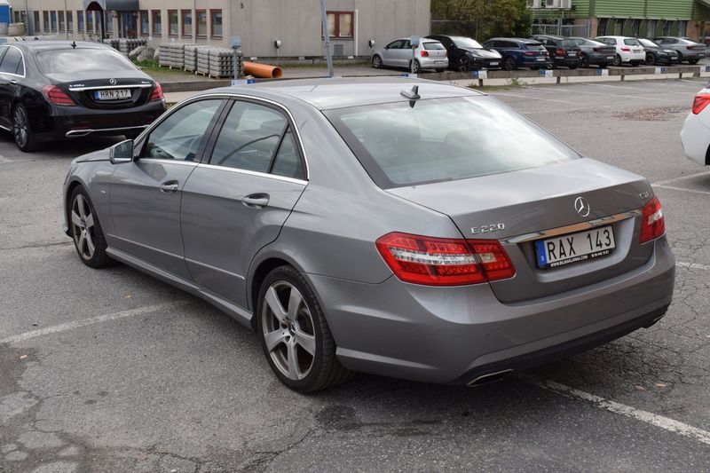 Mercedes E220 bild 4