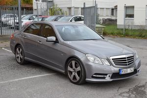 Mercedes E220 bild 2