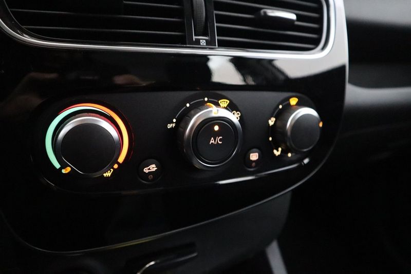 Renault Clio bild 18