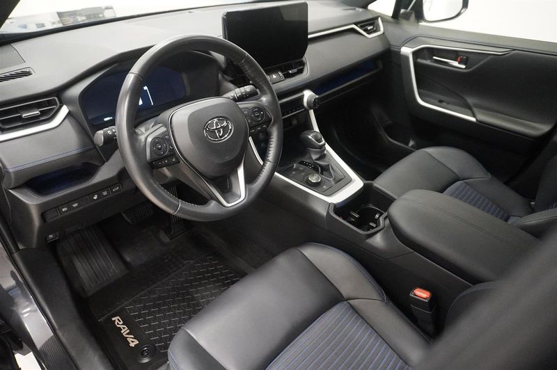 Toyota RAV4 bild 10