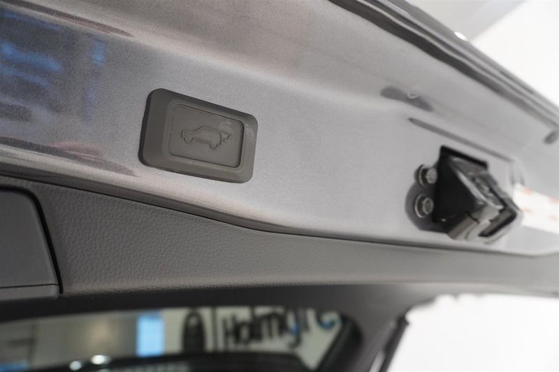 Toyota RAV4 bild 9