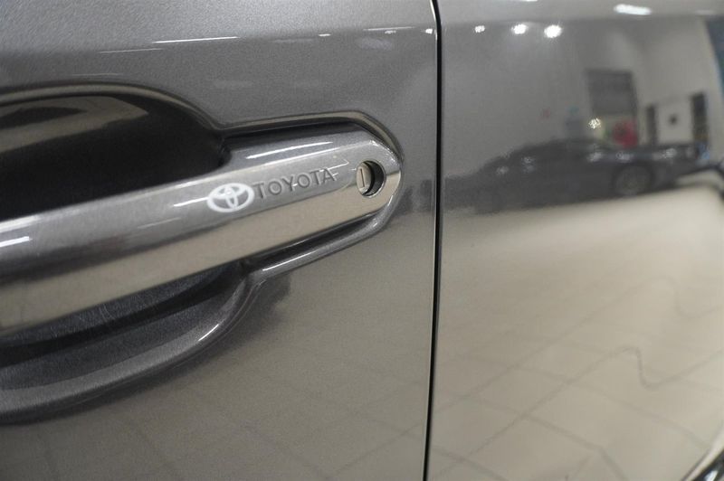 Toyota RAV4 bild 23