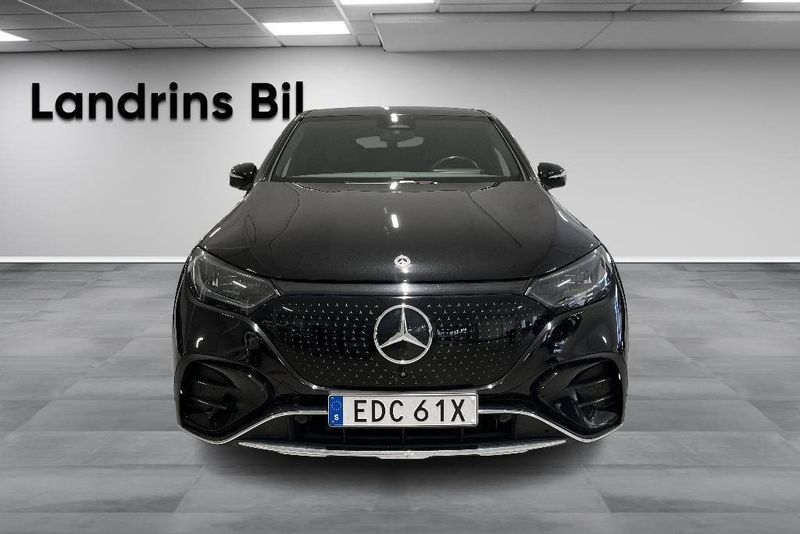 Mercedes EQE350 SUV bild 2