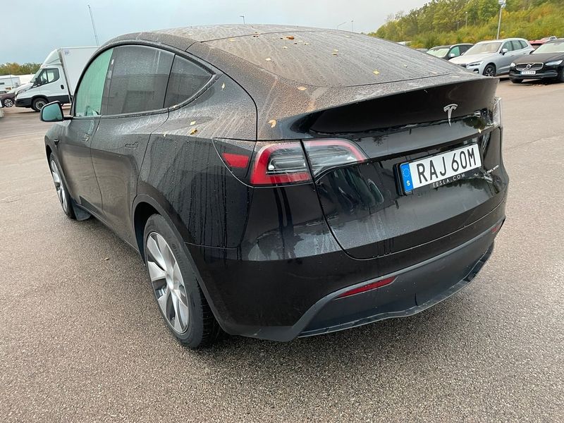 Tesla Model Y bild 4