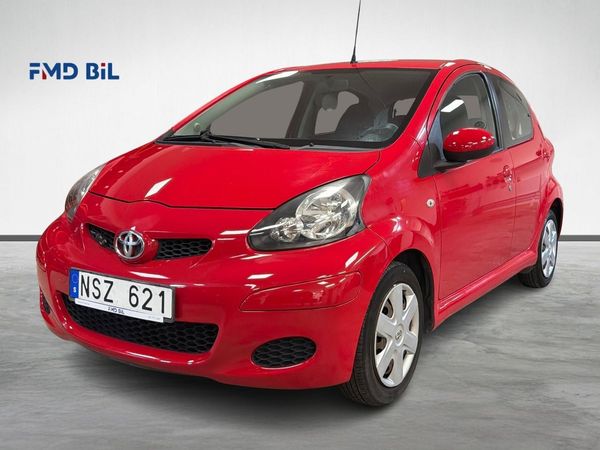 Toyota Aygo 5-DÖRRAR 1.0 VVT-i 68HK MANUELL AUX AC NYSERVAD - 2010