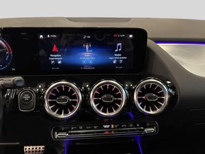 Mercedes GLA250 bild 6