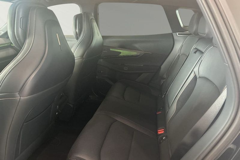 Lynk & Co 08 bild 7