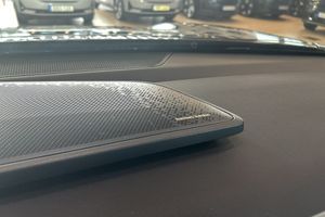 Lynk & Co 08 bild 25