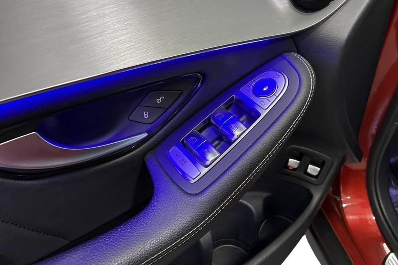 Mercedes GLC200 bild 15