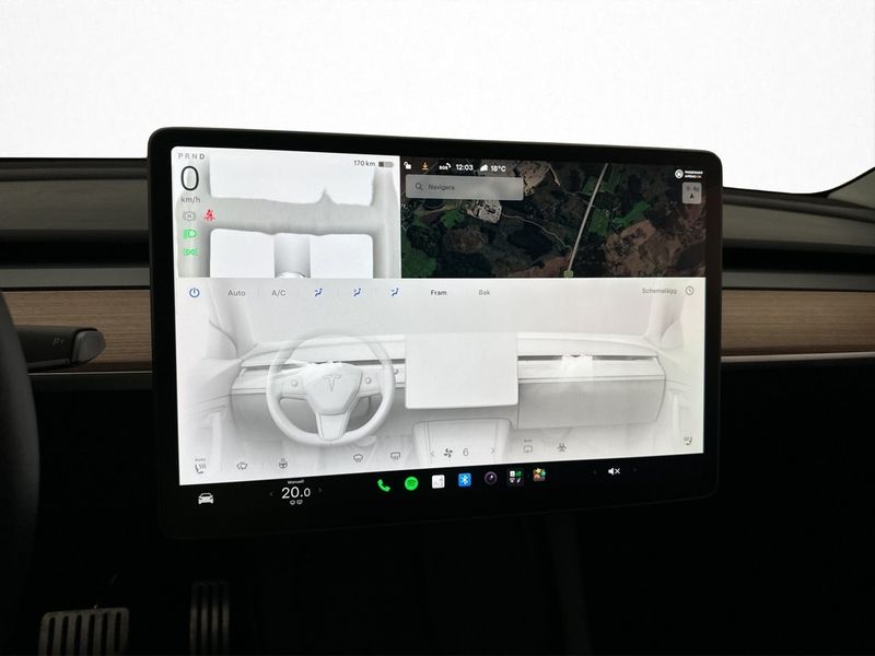 Tesla Model Y bild 26