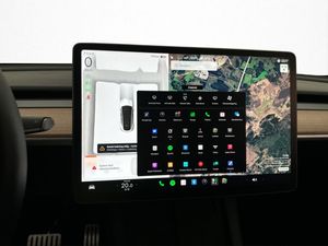 Tesla Model Y bild 24