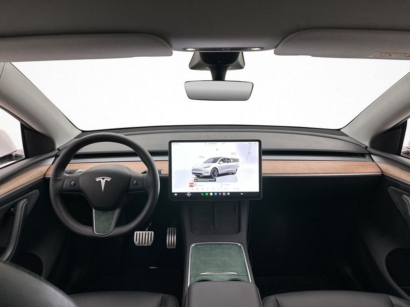 Tesla Model Y bild 17