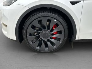 Tesla Model Y bild 31