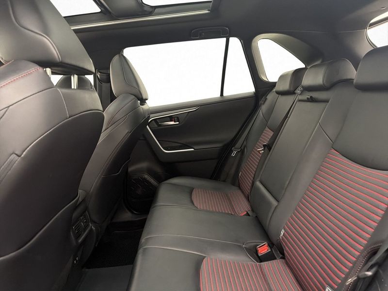 Toyota RAV4 bild 15