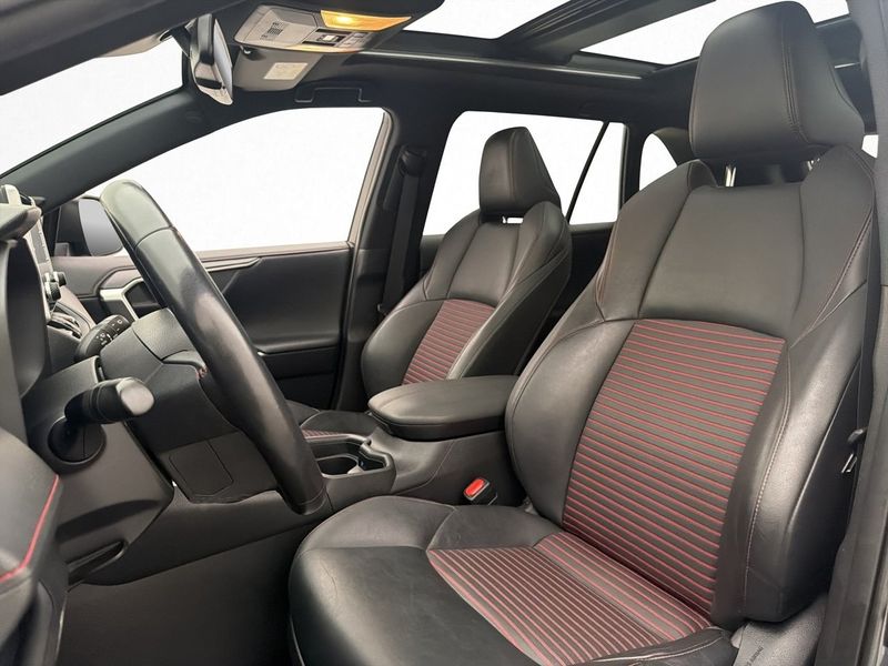 Toyota RAV4 bild 13