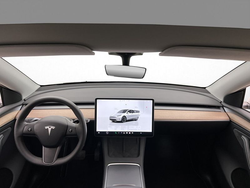 Tesla Model Y bild 20