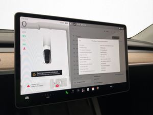 Tesla Model Y bild 26