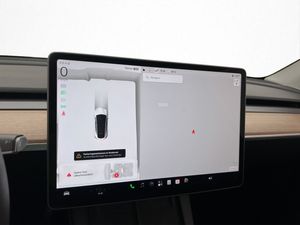 Tesla Model Y bild 27