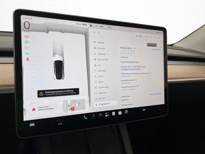 Tesla Model Y bild 30