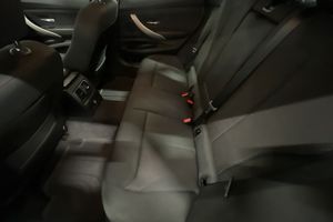 BMW 320 bild 9