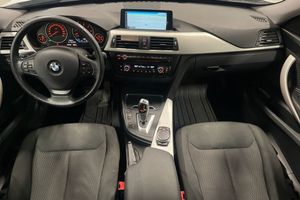 BMW 320 bild 10